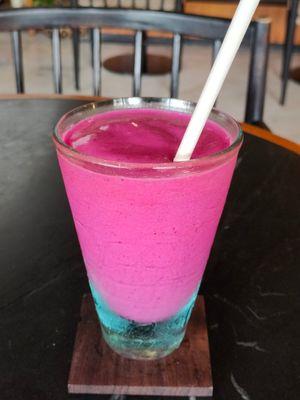 Holotropic (dragon fruit, banana, papaya, coconut milk) at MOTHER in Ubud