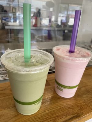 Matcha and strawberry smoothie   at K Fresh in Everett