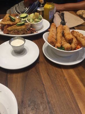 Native Chicken Wings, Ranch, Ruben, and Potatoe Salad at Native Foods in Palm Springs