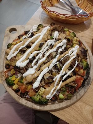 Veggie pizza at Loving Vegan in Da Nang