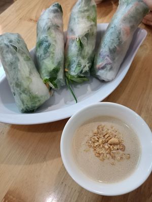 Summer rolls with peanut sauce at Loving Vegan in Da Nang