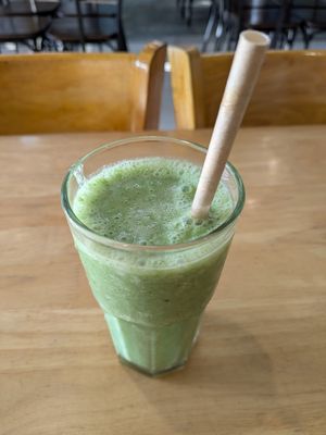 Green Spinach Smoothie at Loving Vegan in Da Nang