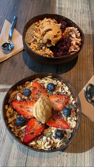 Very yummy acaibowls at Leen's in Dubai
