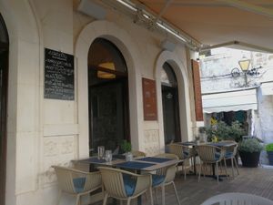 Outside seating at Calebotta in Trogir