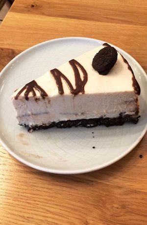 Cheescake oreo   at EnVie Vegan in Geneva