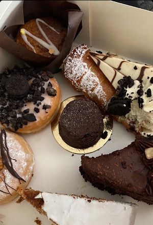 Mixte de tout haha   at EnVie Vegan in Geneva