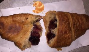 Croissant à la confiture   at EnVie Vegan in Geneva