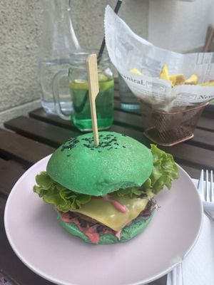   at EnVie Vegan in Geneva