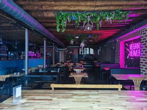 Interior (when closed) at EnVie Vegan in Geneva