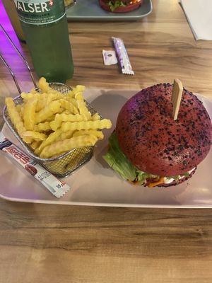   at EnVie Vegan in Geneva