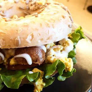 Breakfast Bagel at EnVie Vegan in Geneva