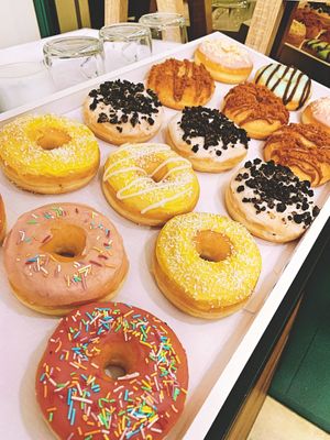 La sélection de donuts. at EnVie Vegan in Geneva