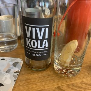 Vivi Kola at EnVie Vegan in Geneva