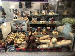 Amazing cinnamon roll shop at Cinnaholic in Gilbert