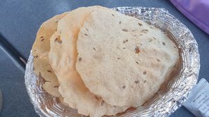 Pappadums at Sargun Indian Tandoori in Bendigo