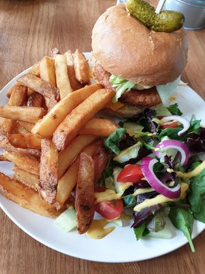 Burger & Chips at Tansy's Pantry in Godshill