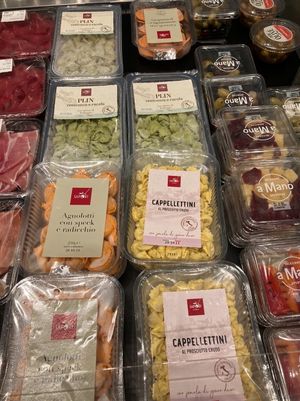 Refrigerated  at FOOBY in Lausanne