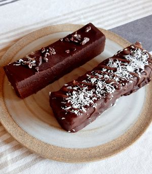 Brownie & Bounty at SLOW in Soorts-hossegor