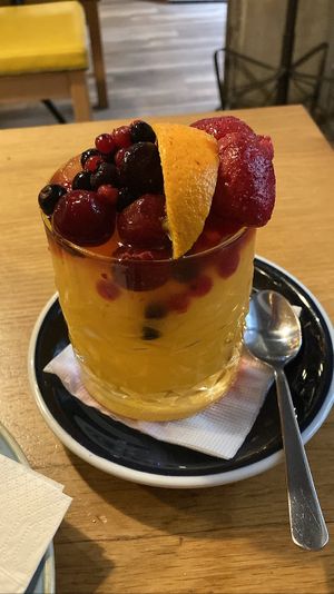 small fresh lemonade at 9BAR in Budapest