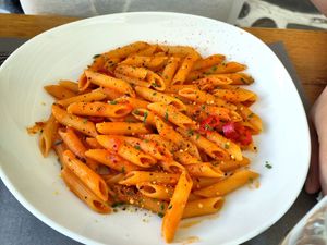 Penne al'arrabiatta at d'Angelo in Mykonos