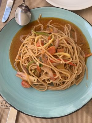 Vegan Spaghetti aglio ed olio - delicious! at d'Angelo in Mykonos