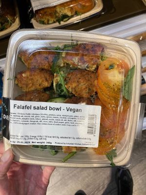 Vegan falafel salad bowl at KEF - Mathús in Keflavik