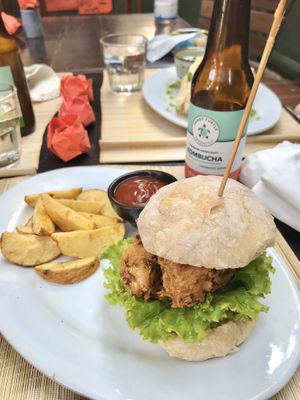 Crunchy Wings Burger at Bong Bonlai at YK Art House in Phnom Penh
