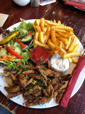 Gyrosteller mit Pommes at Kult in Wurzburg