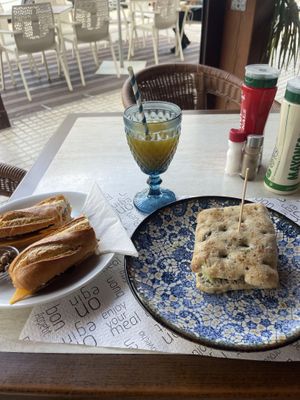 Focaccia burger + vegan Bagguette   at Guep Cafe in Mallorca