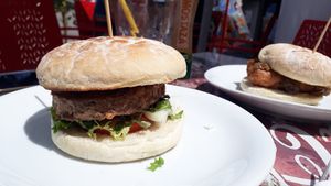 vegan soyburger at Guep Cafe in Mallorca