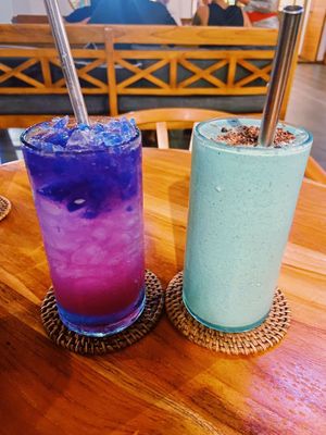 Colour changing lemonade and mint chocolate smoothie   at Bella by Sage in Ubud