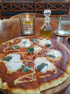 Glutenfree pizza Margarita at Bella by Sage in Ubud