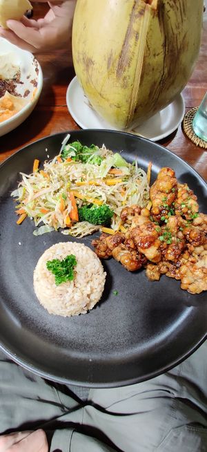 Crispy cauliflower bowl at Bella by Sage in Ubud