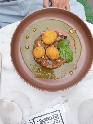 Aubergine caponata at Bloomy in Toulouse