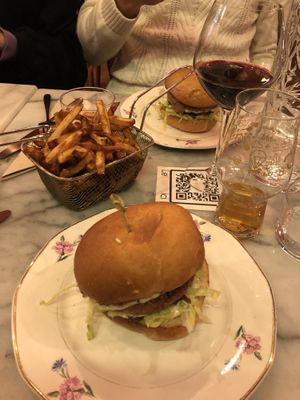 burgers  at Bloomy in Toulouse