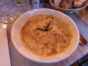 Purée de pommes de terre, délicieux ! 6€ at Bloomy in Toulouse