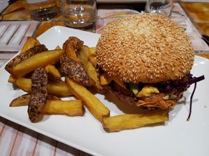 Burger at Bloomy in Toulouse