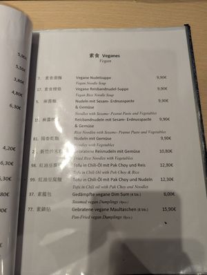  at Lon Men's Noodle House in Berlin