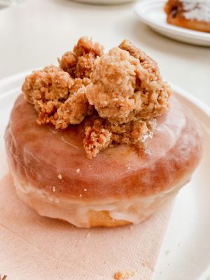 Apple crumble doughnut at Scoop 'n Dough in Lisbon