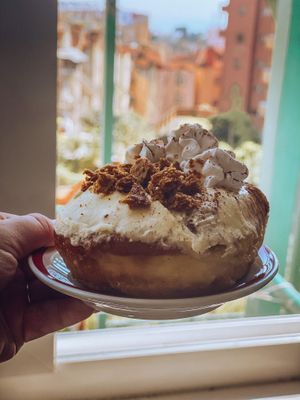 Banoffee doughnut (new March 2021) at Scoop 'n Dough in Lisbon