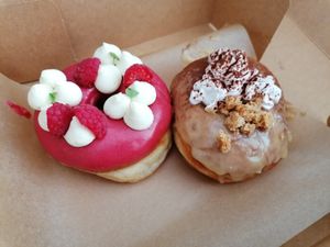 Raspberry and banofee pie at Scoop 'n Dough in Lisbon