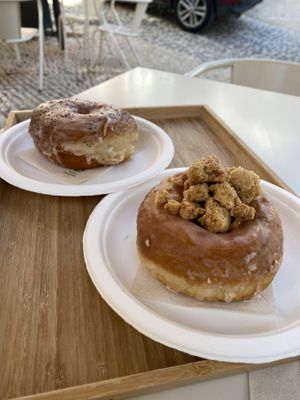 Lemon and apple crumble at Scoop 'n Dough in Lisbon
