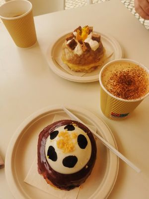  at Scoop 'n Dough in Lisbon