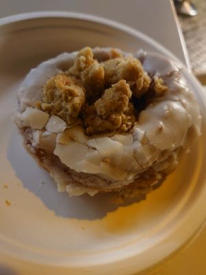 Apple Crumble at Scoop 'n Dough in Lisbon