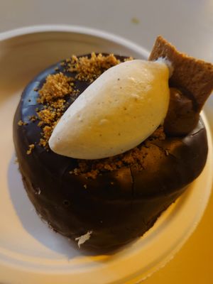  at Scoop 'n Dough in Lisbon