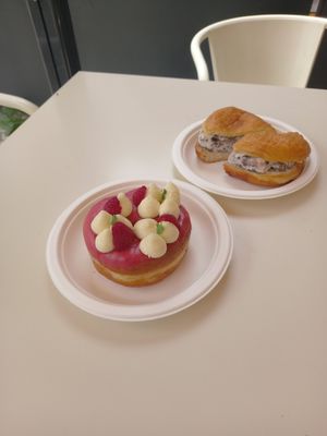  at Scoop 'n Dough in Lisbon