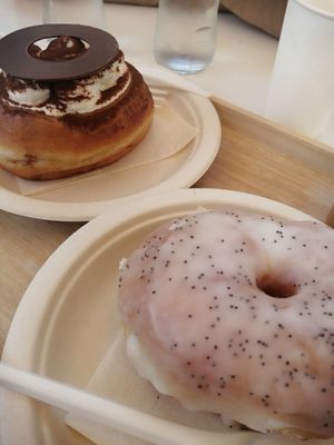  at Scoop 'n Dough in Lisbon