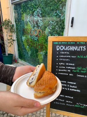  at Scoop 'n Dough in Lisbon