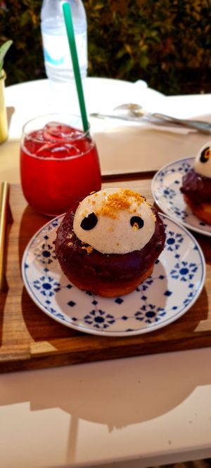  at Scoop 'n Dough in Lisbon