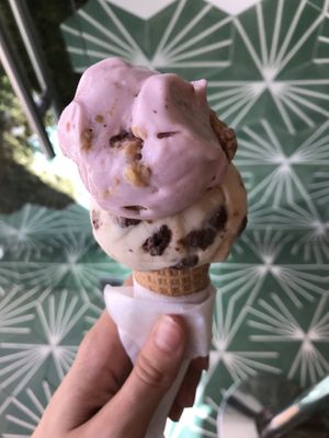 Vegan ice cream (rasperry cheesecake and cookie dough)  at Scoop 'n Dough in Lisbon